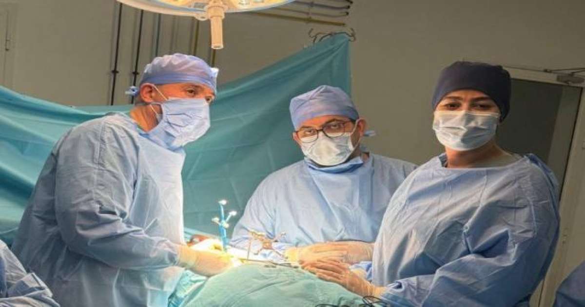 معهد القصّاب لتقويم الأعضاء ينجح في إدماج تقنيات جديدة لجراحة العمود الفقري