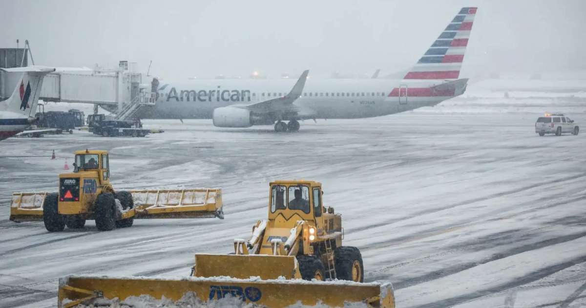 الولايات المتحدة : إلغاء أكثر من 8 آلاف رحلة جوية مع اقتراب عاصفة شتوية كبرى