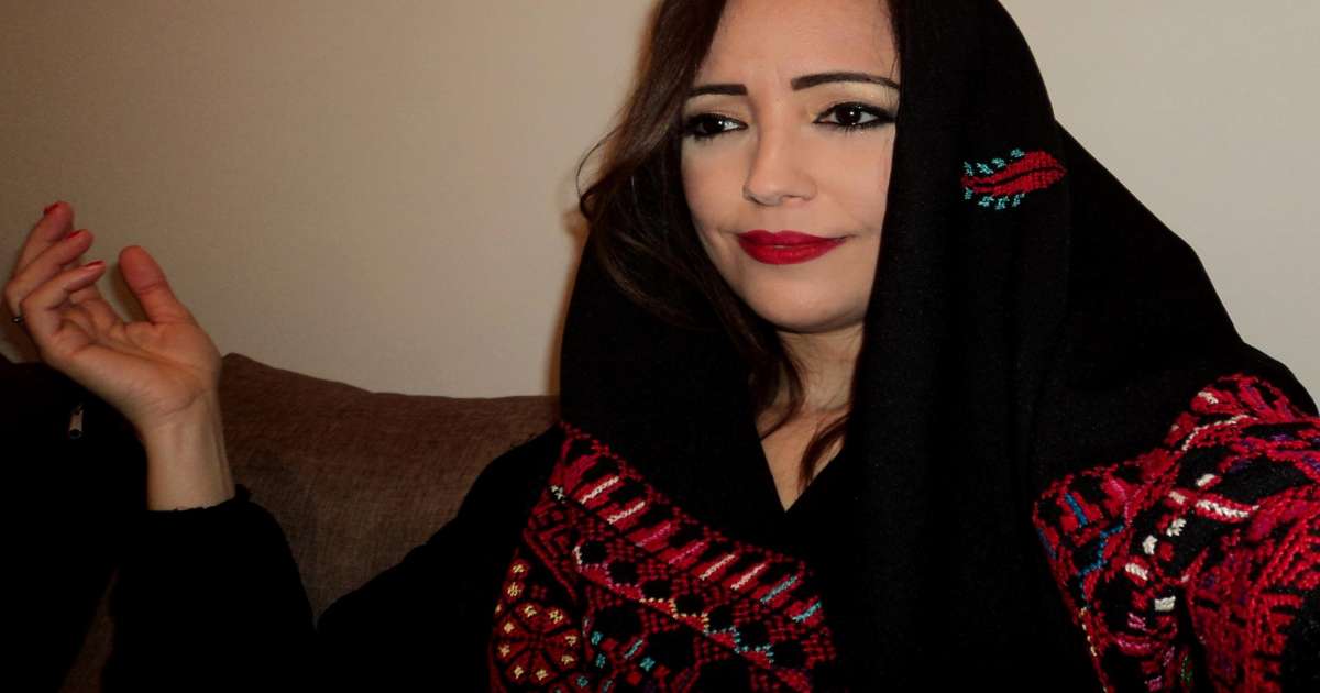 محرزية الطويلة تعلن اعتزال المسارح مؤقتاً وتكشف عن تدهور حالتها الصحية والنفسية