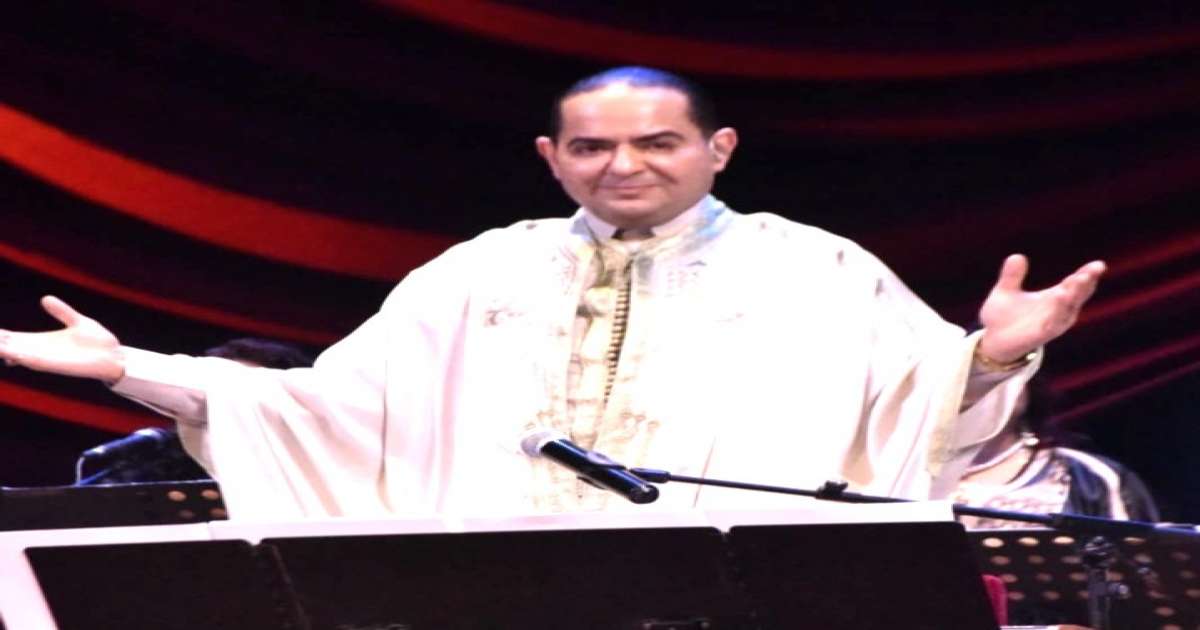 زياد غرسة يفتتح سهراته الرمضانية بشبابيك مغلقة